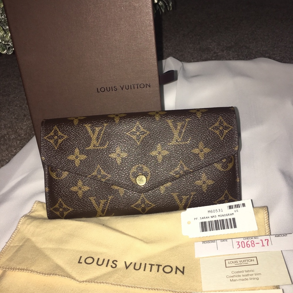 Louis Vuitton Sarah Monogram Wallet